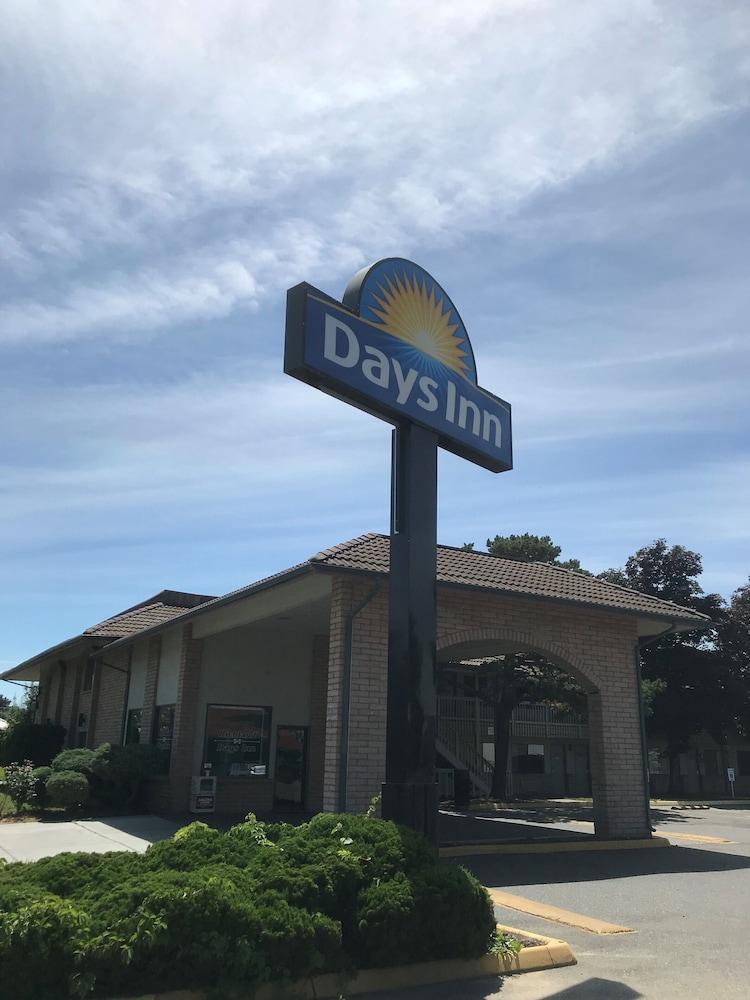 Days Inn By Wyndham Richland Zewnętrze zdjęcie
